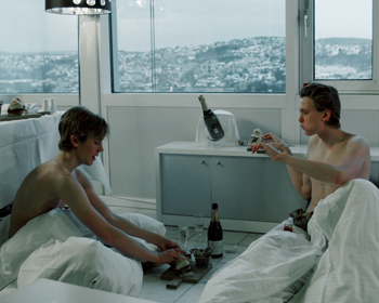 While having a fancy meal in their suite, Even excitedly tells Isak about his dream wedding.
